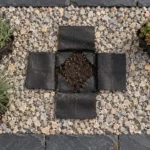 Jardin minéral sans entretien : gravier et toile de paillage